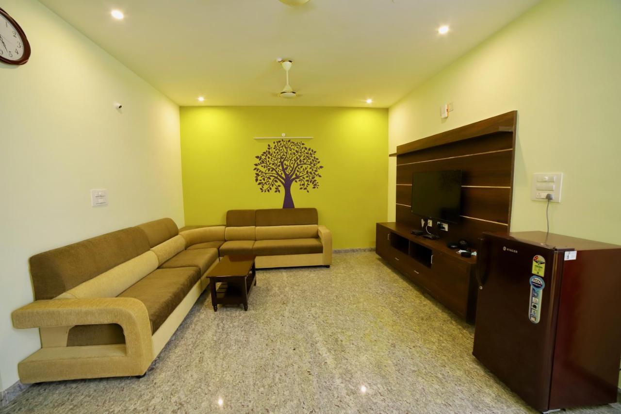 Truelife Homestays: Mountain View 2BHK Near Railway Station Tirupati Exterior photo