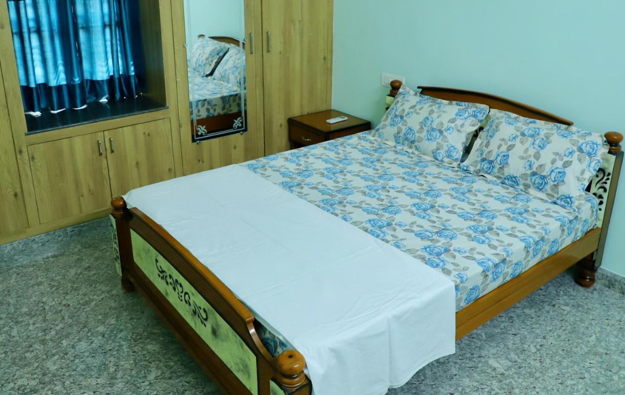 Truelife Homestays: Mountain View 2BHK Near Railway Station Tirupati Exterior photo