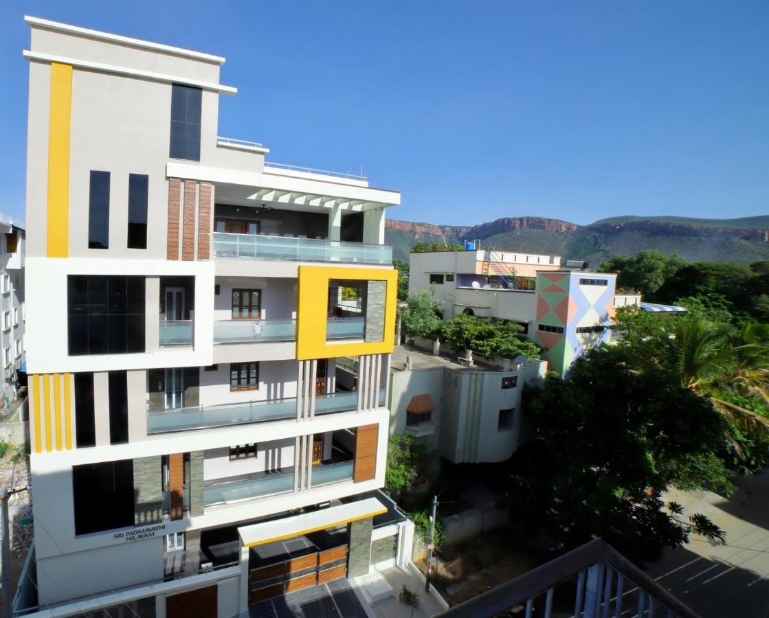 Truelife Homestays: Mountain View 2BHK Near Railway Station Tirupati Exterior photo